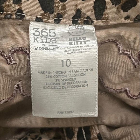 Hello Kitty Jacket - Picture 11 of 14